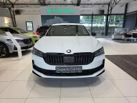 Neu Skoda Superb SportLine 204 PS (150 kW) 2026 Kristallweiß uni Kombi