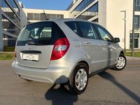 Gebraucht Mercedes A160 95 PS (69 kW) 2011 Silber Kleinwagen