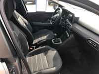 Neu Dacia Sandero Expression 91 PS (66 kW) 2026 Grau Limousine