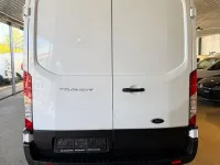 Gebraucht Ford Transit Trend 131 PS (96 kW) 2022 Weiß Van / Kleinbus