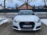 Second-hand Audi A4 Basis 150 CP (110 kW) 2018 Alb Break