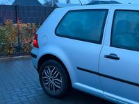 Gebraucht VW Golf IV 100 PS (73 kW) 2000 Schwarz Kleinwagen