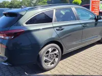 Neu Hyundai i30 GO! 150 PS (110 kW) 2026 Cypress grün Kombi