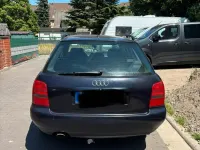 Gebraucht Audi A4 98 PS (72 kW) 1998 Blau Kombi