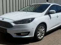 Gebraucht Ford Focus Titanium 125 PS (91 kW) 2017 Frostweiß Kombi