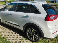 Gebraucht Kia Niro Spirit 141 PS (103 kW) 2017 Weiß SUV