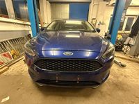 Second-hand Ford Focus 125 CP (91 kW) 2016 Albastru Break