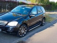 Gebraucht Mercedes ML350 278 PS (204 kW) 2005 Schwarz SUV