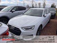 Gebraucht Audi A4 Ambiente 163 PS (119 kW) 2022 Gletscherweiß metallic Kombi