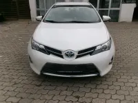 Gebraucht Toyota Auris Hybrid Edition 99 PS (72 kW) 2013 Weiß Limousine