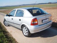 Gebraucht Opel Astra Selection 84 PS (61 kW) 2001 Silber Limousine