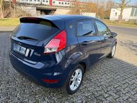 Gebraucht Ford Fiesta Celebration 101 PS (74 kW) 2017 Blau Limousine