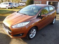 Gebraucht Ford Fiesta Celebration 80 PS (58 kW) 2017 Torinobraun metallic Kleinwagen