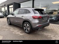 Gebraucht Mercedes GLA200 Progressive 163 PS (119 kW) 2026 Lack mountaingrau SUV