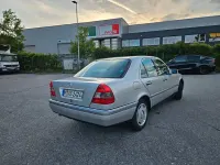 Gebraucht Mercedes C180 Elegance 122 PS (89 kW) 1996 Silber Limousine