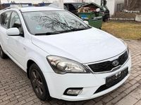 Gebraucht Kia Ceed 116 PS (85 kW) 2012 Weiß Kleinwagen