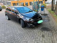 Gebraucht Opel Astra 110 PS (80 kW) 2012 Braun Kombi