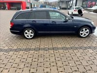 Gebraucht Mercedes C250 Avantgarde 204 PS (150 kW) 2012 Blau Kombi