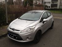Gebraucht Ford Fiesta Titanium 82 PS (60 kW) 2011 Silber Kleinwagen