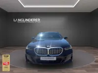 Gebraucht BMW 520 M Sport 197 PS (144 kW) 2025 Black sapphire metallic Kombi
