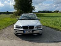 Second-hand BMW 325 192 CP (141 kW) 2003 Argintiu Berlinǎ