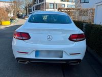 Gebraucht Mercedes C200 184 PS (135 kW) 2016 Weiß Coupé