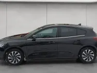 Neu Ford Focus Titanium 155 PS (114 kW) 2025 Schwarz Limousine