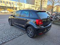 Gebraucht VW Polo Allstar 90 PS (66 kW) 2016 Deep black perleffekt Kleinwagen