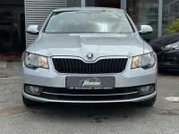 Gebraucht Skoda Superb Ambition 160 PS (117 kW) 2015 Silber Limousine