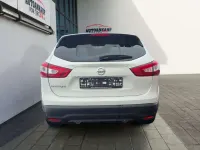 Gebraucht Nissan Qashqai N-Connecta 163 PS (119 kW) 2016 Weiß SUV