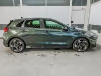 Neu Hyundai i30 N Line 150 PS (110 kW) 2026 Cypress green t2p Limousine