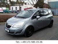 Gebraucht Opel Meriva Edition 101 PS (74 kW) 2012 Silber Van / Kleinbus