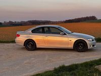 Gebraucht BMW 320 170 PS (125 kW) 2007 Silber Coupé