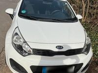 Gebraucht Kia Rio 109 PS (80 kW) 2011 Weiß Limousine