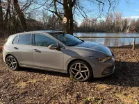 Gebraucht VW Golf VIII 150 PS (110 kW) 2021 Grau Kleinwagen