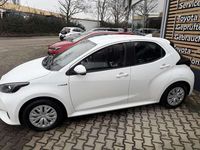 Gebraucht Toyota Yaris Hybrid Comfort 116 PS (85 kW) 2020 Super white 2 Kleinwagen