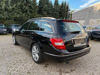Gebraucht Mercedes C250 204 PS (150 kW) 2012 Schwarz Kombi