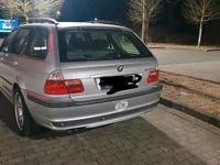 Gebraucht BMW 330 184 PS (135 kW) 2002 Silber Kombi