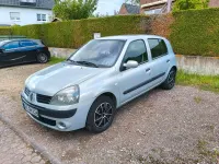 Używany Renault Clio II 75 KM (55 kW) 2004 Szary Hatchback