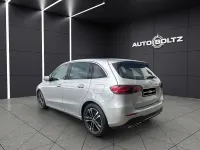 Gebraucht Mercedes B200 163 PS (119 kW) 2024 Hightechsilber Kleinwagen