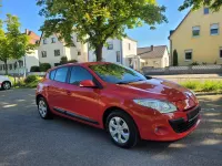 Gebraucht Renault Mégane III Expression 101 PS (74 kW) 2009 Hellrot Kleinwagen