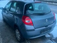 Gebraucht Renault Clio III 75 PS (55 kW) 2007 Grau Kleinwagen