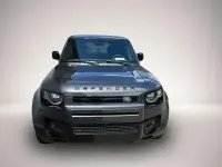 Neu Land Rover Defender SE Dynamic 300 PS (220 kW) 2025 Manufacturer SUV