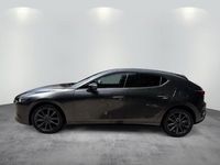 Neu Mazda 3 140 PS (102 kW) 2026 Machine gray Limousine