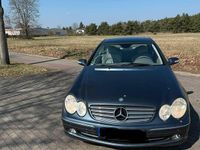 Gebraucht Mercedes CLK320 218 PS (160 kW) 2005 Blau Coupé