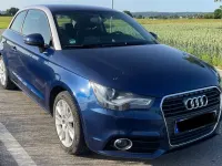 Gebraucht Audi A1 Ambition 105 PS (77 kW) 2014 Blau Kleinwagen