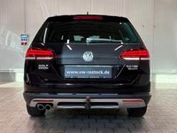 Gebraucht VW Golf Alltrack 184 PS (135 kW) 2018 Deep black perleffekt (metallic) Kombi