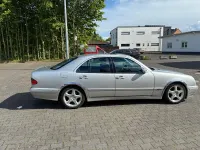 Gebraucht Mercedes 240 237 PS (174 kW) 1999 Silber Limousine