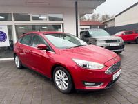 Gebraucht Ford Focus Titanium 182 PS (133 kW) 2015 Rot Limousine