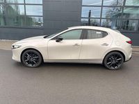 Neu Mazda 3 Nagisa 140 PS (102 kW) 2025 Zircon sand Limousine